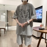 浅灰色