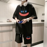 黑色