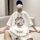 白色