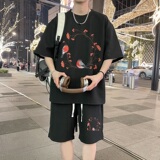 黑色