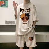 卡其色