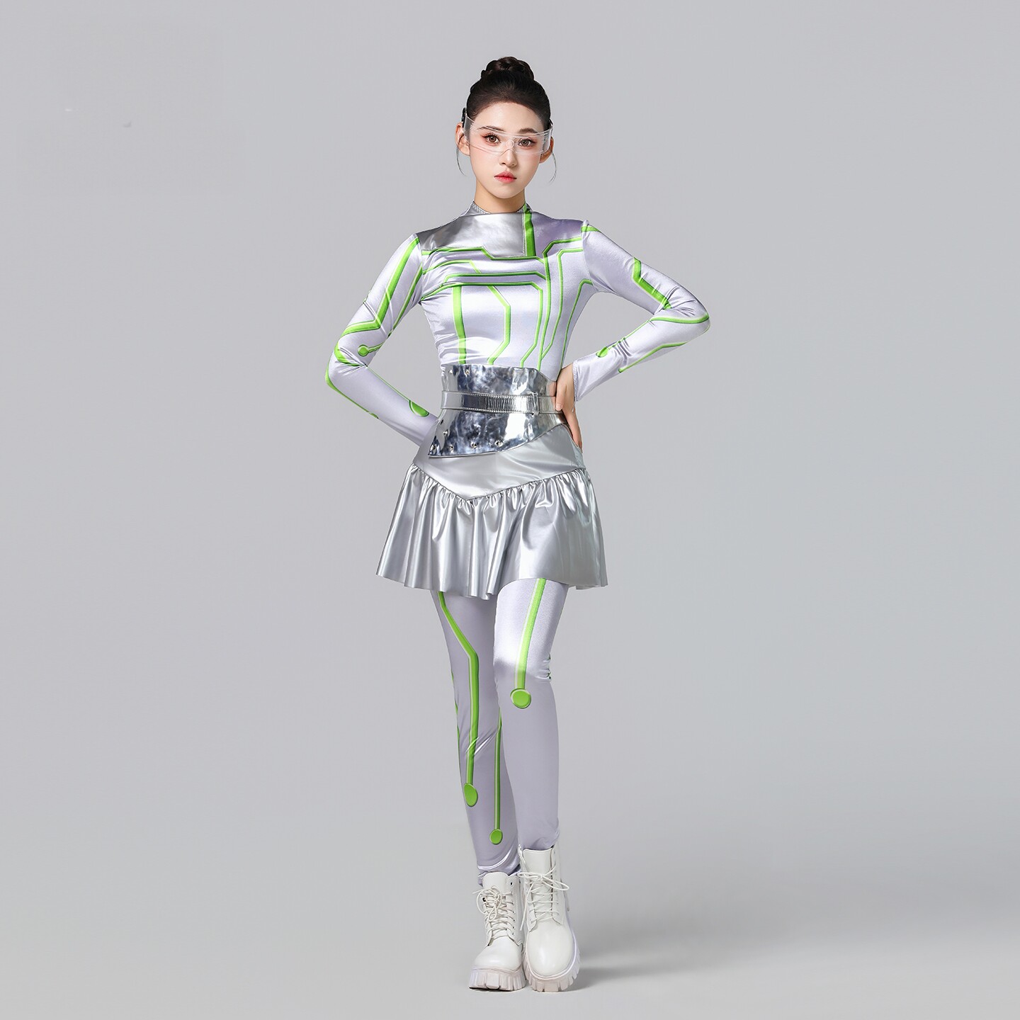 创造未来科技感银色裙子冲上云霄科幻机器人机械舞演出服出租定制图片