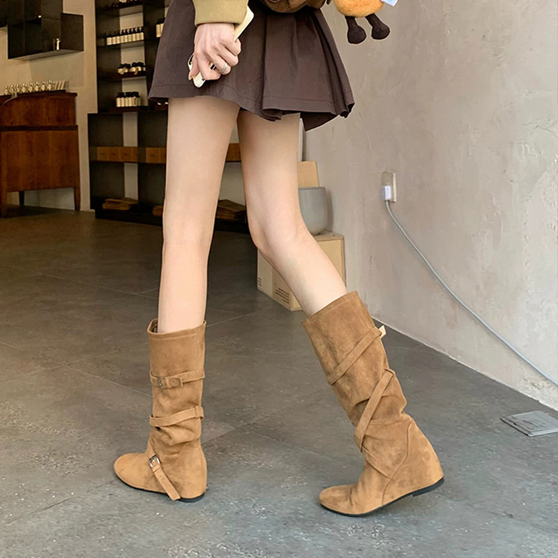 内增高皮带扣堆堆靴女2026秋季新款美拉德复古百搭显瘦高筒骑士靴
