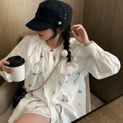 SHINE 春夏新品 韩女穿搭法 彩色刺绣 宽松木耳边 度假风白色衬衫