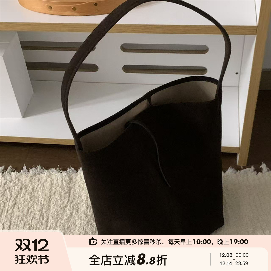 大容量托特包腋下水桶包