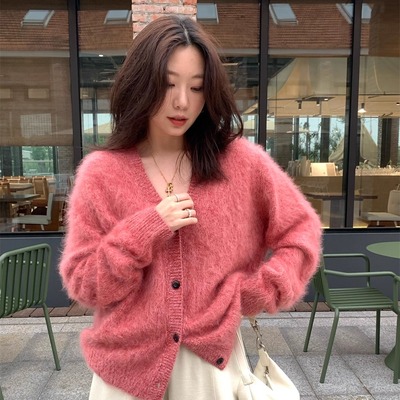 100%羊毛针织V领两色花纱毛衣