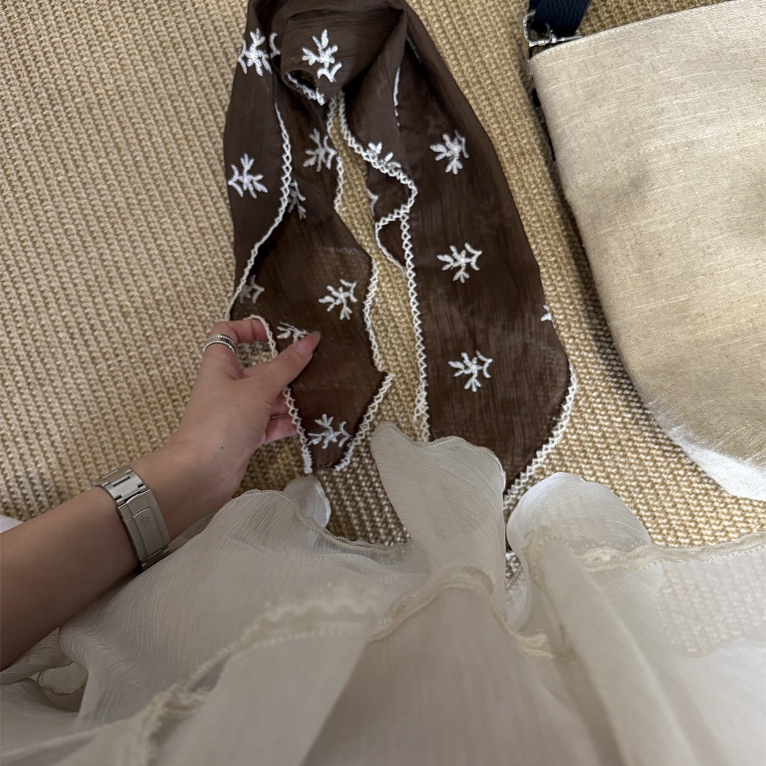 SHINE 可露丽穿搭~ 章若楠同款茧棕色 棉麻花边刺绣 三角头巾丝巾