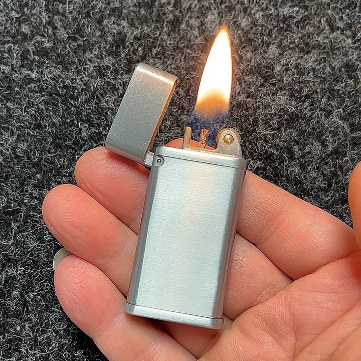 轻薄煤油打火机 经典砂轮煤油打火机 怀旧复古打火机 包邮,ZIPPO/瑞士军刀/眼镜,煤油打火机,淘宝优惠券,粉丝福利购,淘宝优惠卷