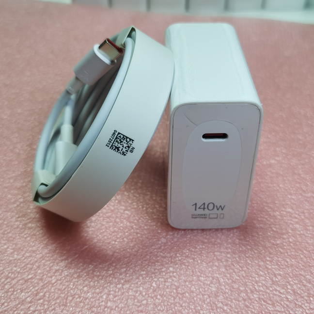 华为原装140W笔记本充电器氮化镓