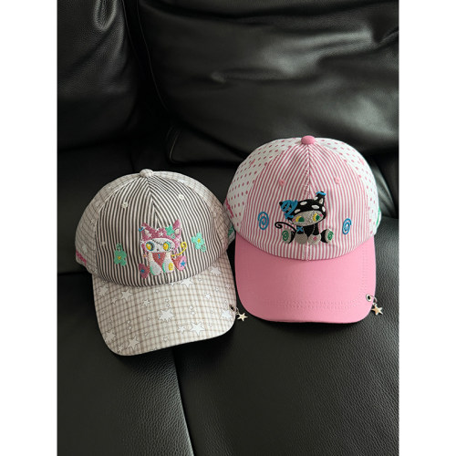 卡通小猫插画师鸭舌帽子