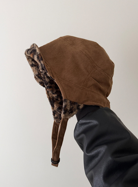 TAAK日系灯心绒豹纹双面雷锋帽子女冬天新疆保暖护耳显脸小飞行帽