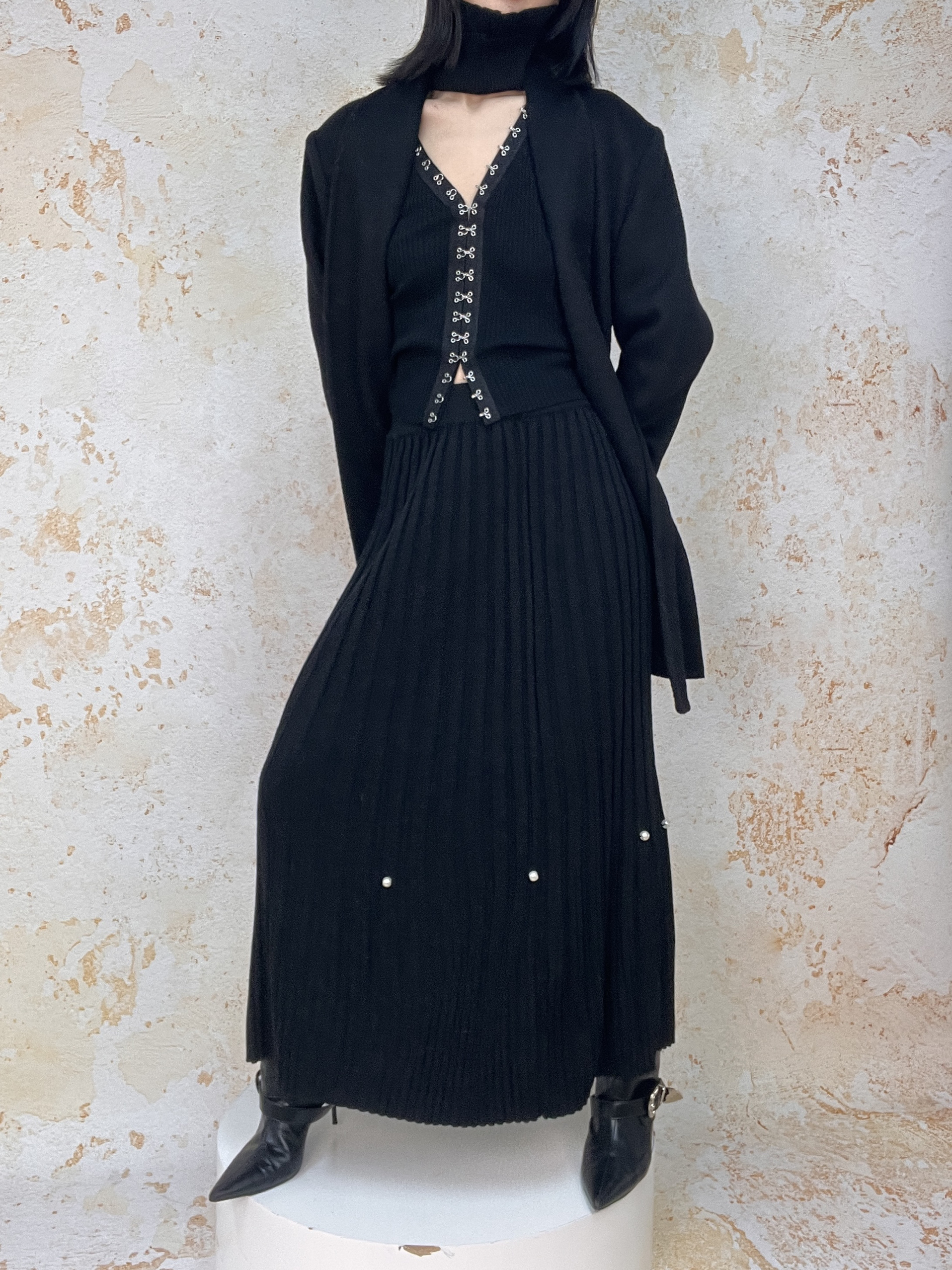 珍珠点缀羊毛混纺坑条针织女秋冬法式气质百搭显瘦A字半身裙