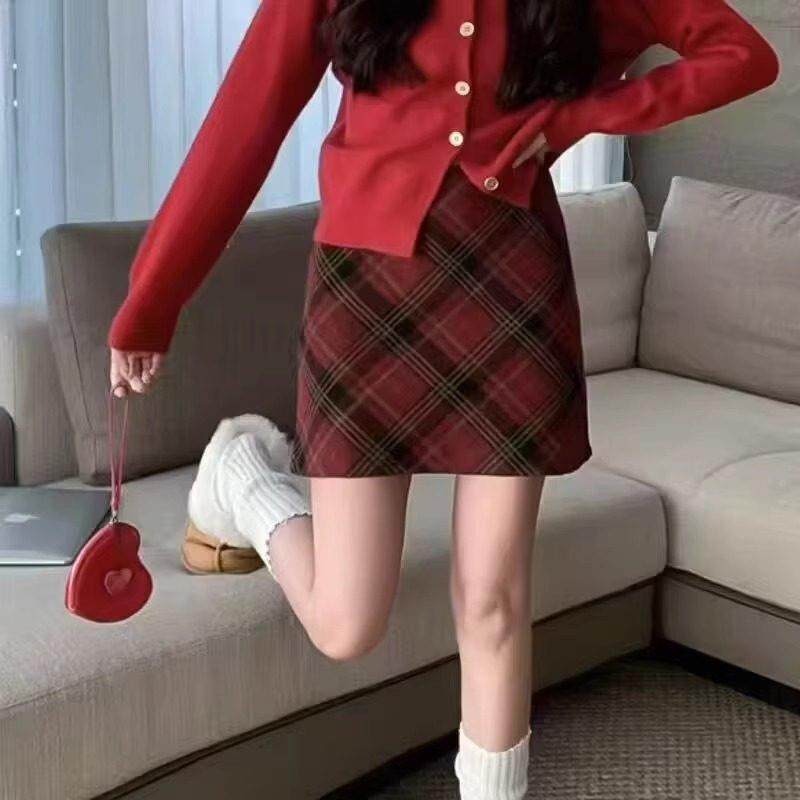 复古红色毛呢格子半身裙女2026秋冬新款高腰时尚显瘦百搭A字短裙,运动/瑜伽/健身/球迷用品,瑜伽短裙,淘宝优惠券,粉丝福利购,淘宝优惠卷