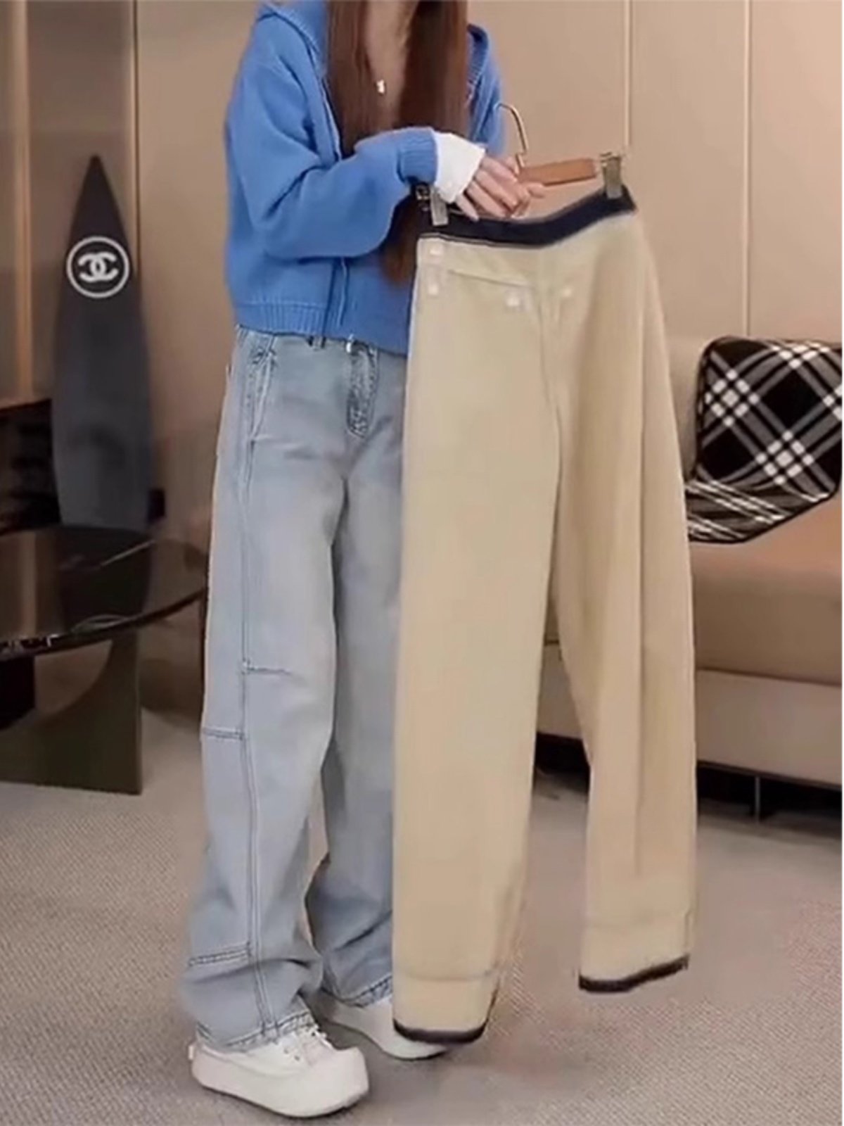 浅色阔腿牛仔裤女2025年秋季新款宽松大码胖mm高腰显瘦弯刀直筒裤