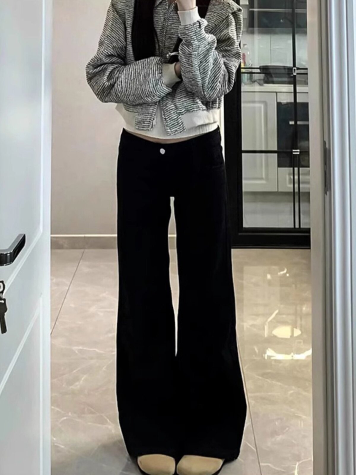 黑色微喇牛仔裤女秋季2025新款梨形身材高腰阔腿裤大码宽松喇叭裤