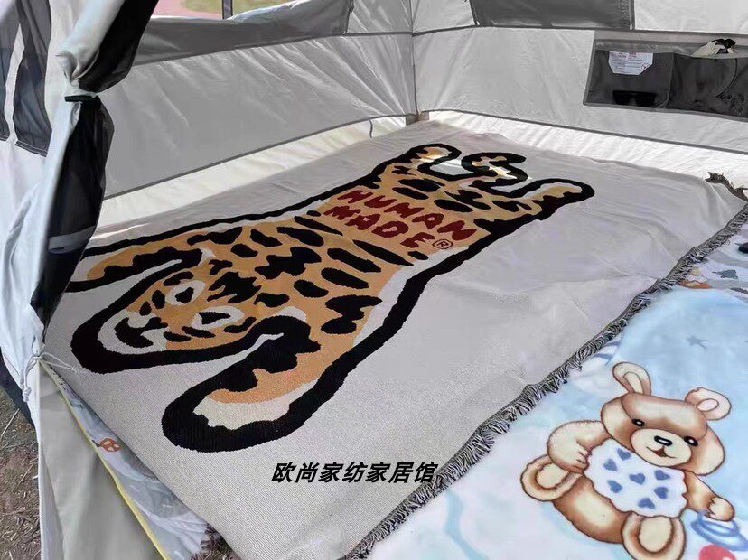 外贸原单露营床毯帐篷床单地毯潮流卡通human made毛毯沙发盖罩