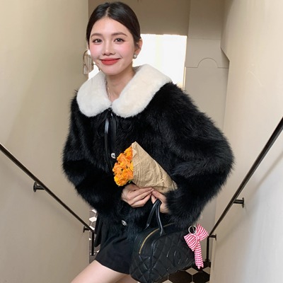 矜贵少女 Miu系秋冬复古富家千金风宽松蝴蝶结绑带时髦短毛毛外套