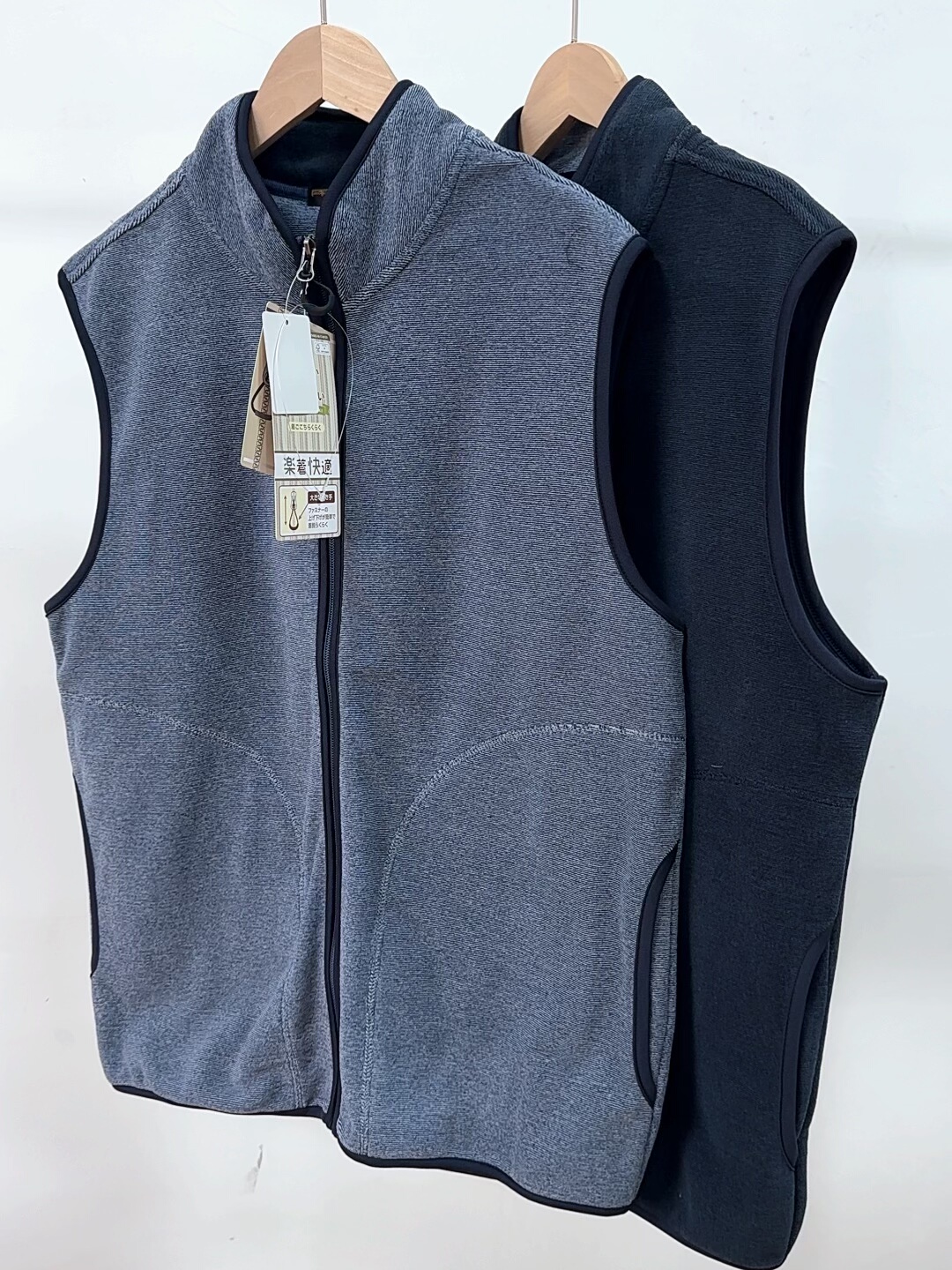 秋冬新款男士立领拉链马甲背心保暖摇粒绒抓绒马夹坎肩纯色