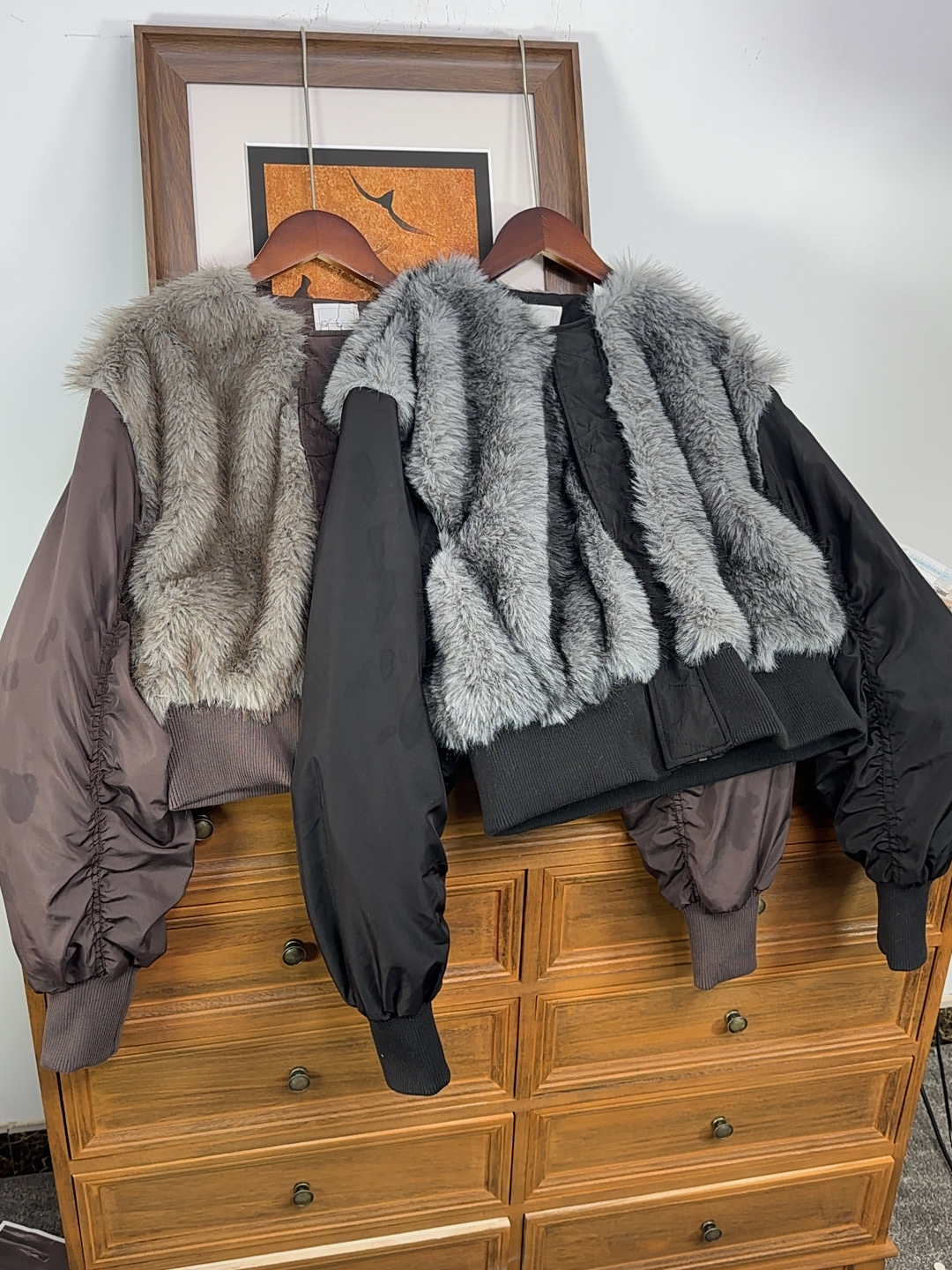 様丘制物日单仿皮草拼接款保暖棉衣宽松溜肩版冬季时尚款休闲