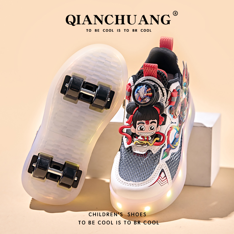 哪吒暴走鞋男童夏季新款儿童运动滑轮鞋子男孩透气单网发光溜冰鞋