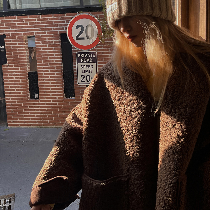 MOERSHOP皮毛一体短外套