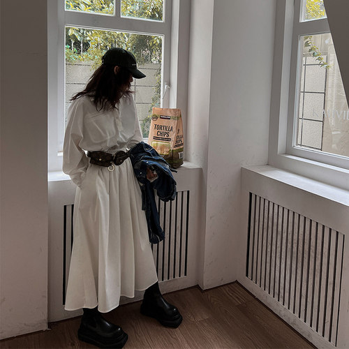 白色简约松紧腰衬衫连衣裙