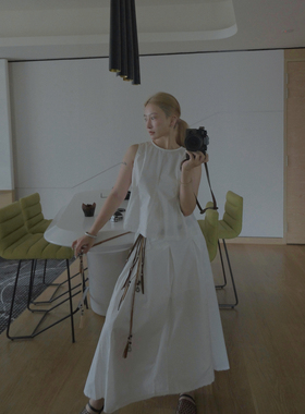 MOERSHOP 曼妙波丽塔 夏季白色chic无袖背心a字高腰半身裙套装女