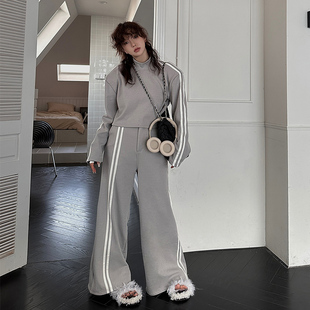 女春新款 套装 bella风两件套 半高领两条杠套头上衣阔腿裤 MOERSHOP