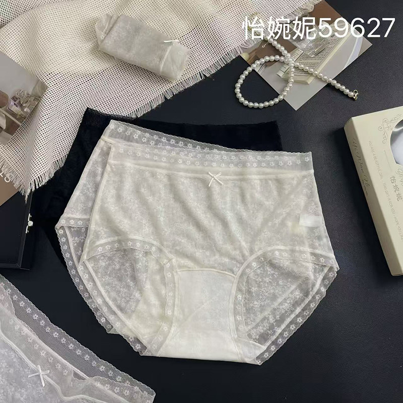 2026年夏季柔美纯欲蕾丝高颜值内裤女薄款高端透气亲肤中腰三角裤