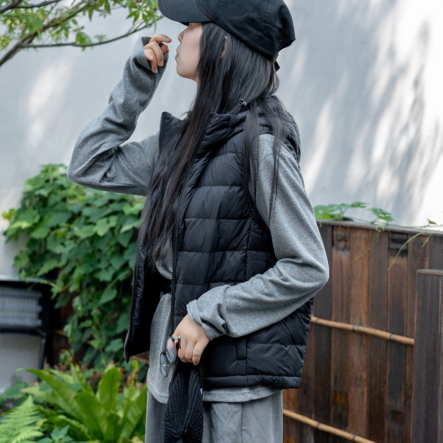 黑科技发热90%鹅绒羽绒服马甲女连帽石墨烯充电恒温内胆轻薄护腰