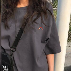 2023年小尼众力新情侣装女装设计感小众短款上衣正肩短袖t恤ins潮