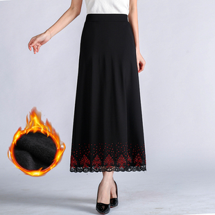 黑色加绒绣花烫钻半身裙秋冬季松紧腰中老年遮跨a字加厚保暖长裙