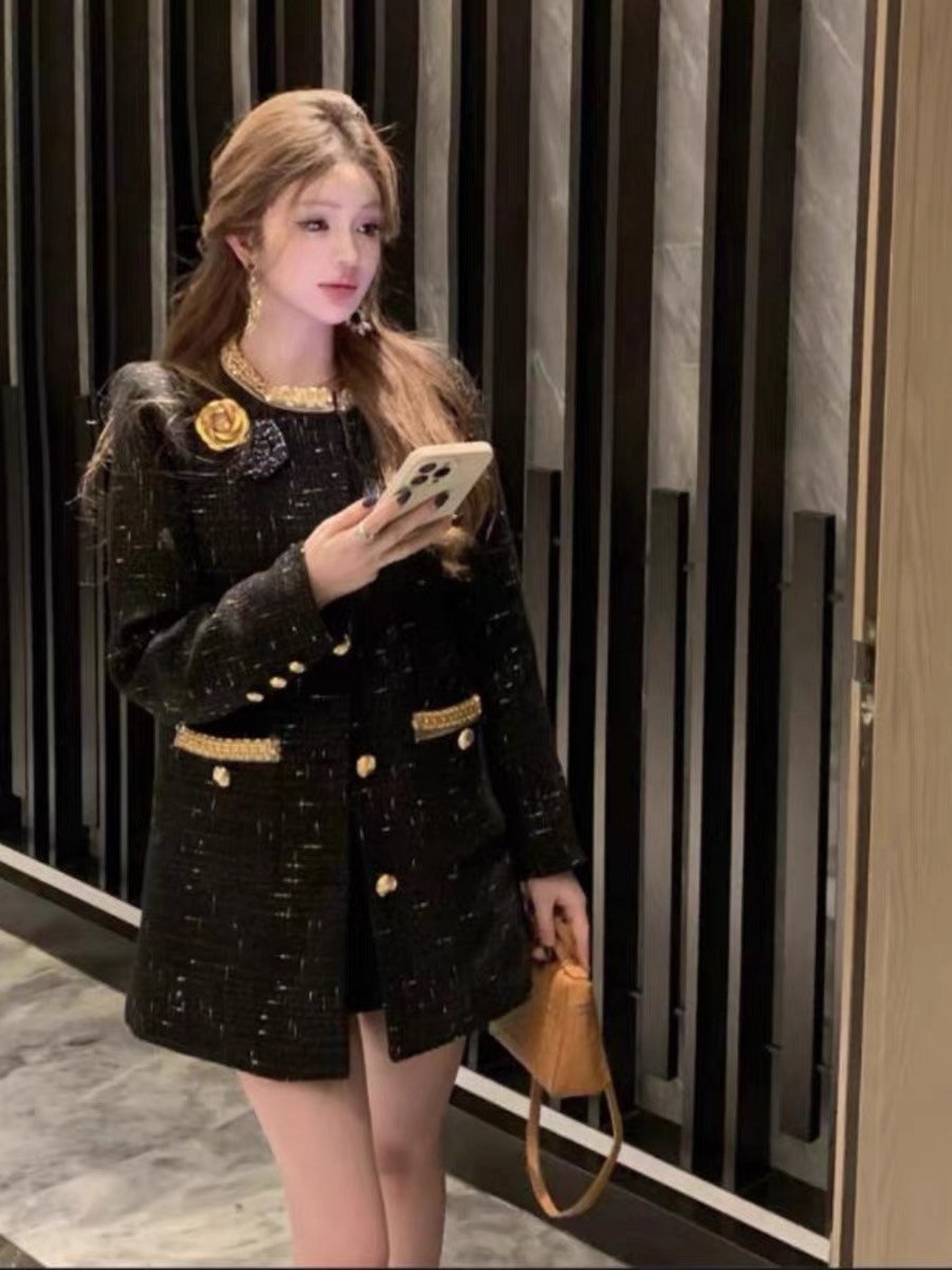 富婆毛呢外套法式千金风钻领呢子外套女秋冬季高级感中长款粗花呢