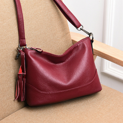 女包新款2023潮休闲百搭单肩斜挎包包女简约大气中年妈妈软皮女包