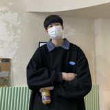 黑色