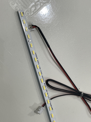 DOJ.E236.10013.B01-240MA-57V  76灯  23.6曲面 灯条 516MM