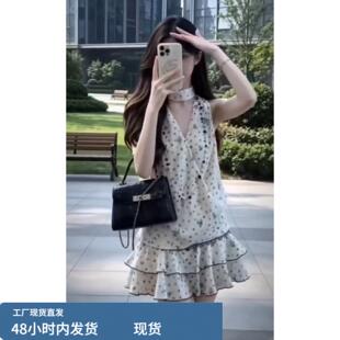 法式甜美挂颈无袖波点上衣半裙两件套女夏季新款修身显瘦气质套装