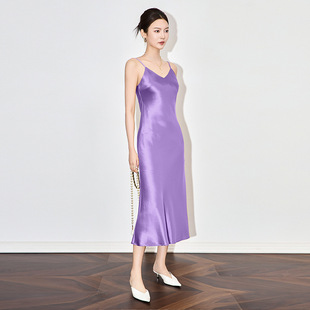 超漂亮绝美紫色裙子氛围感醋酸缎面V领优雅轻奢收腰吊带连衣裙