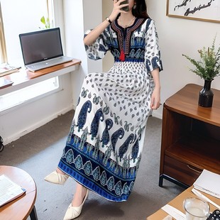 印度风格女装传统服装巴基斯坦中东碎花连衣裙东南亚年轻人棉绸裙