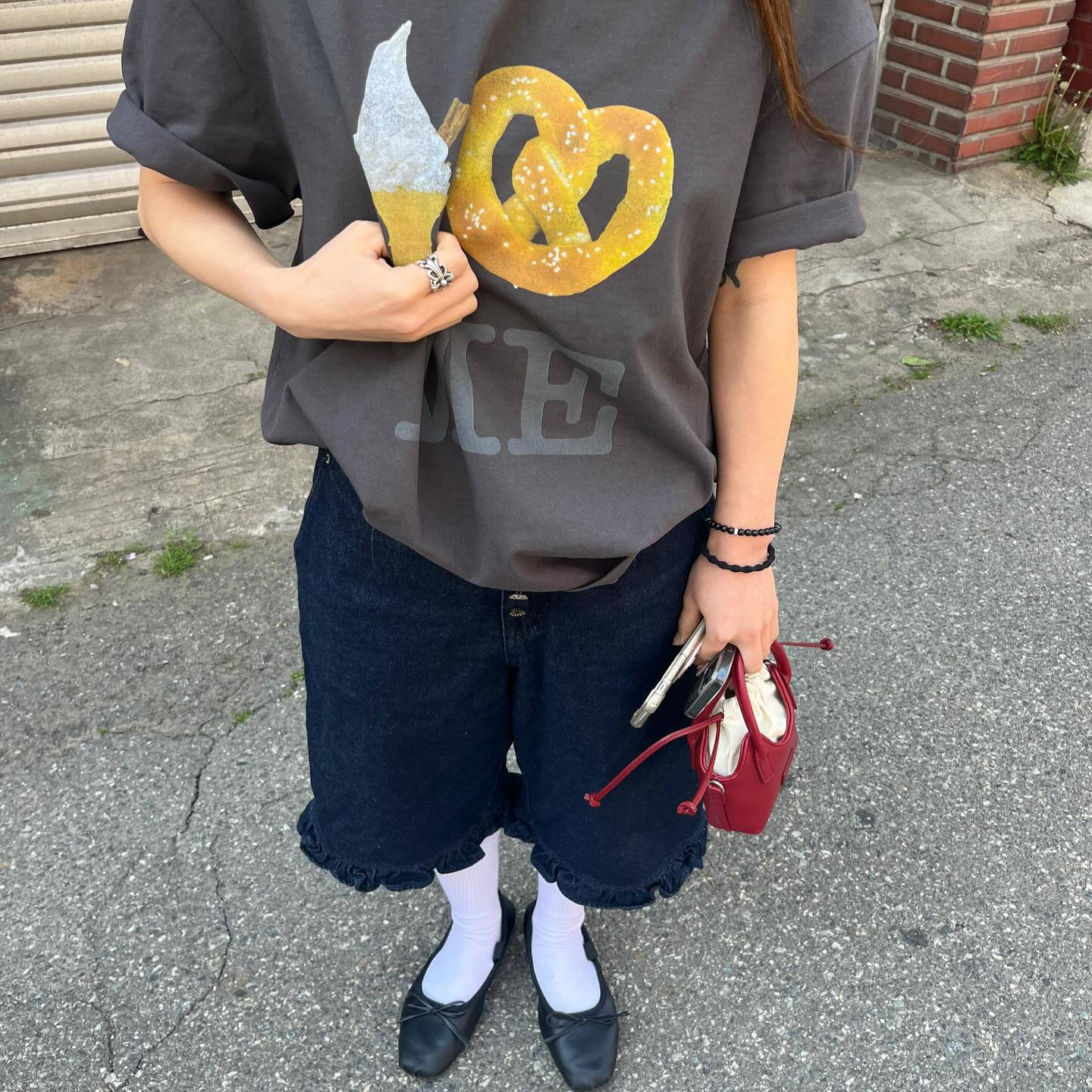 趣味甜筒面包印花圆领纯棉T恤