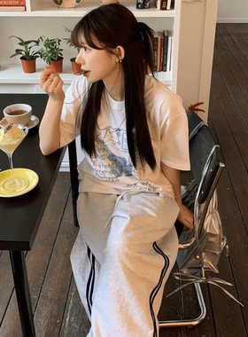 ODD RDCHS/蓝色抱熊夏季可爱印花T恤女百搭小众圆领加厚重磅短袖