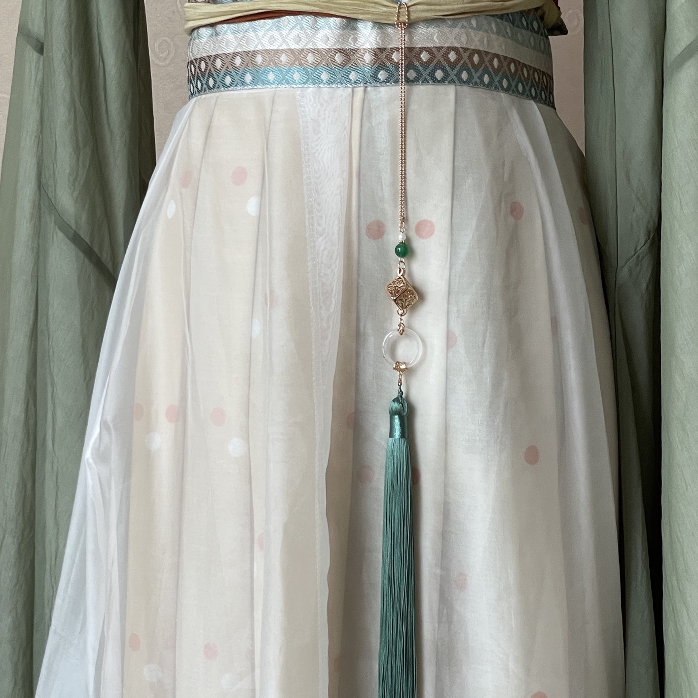 汉服襟步腰佩古风禁步配饰压襟长款流苏铃铛可发光玉佩腰链挂件