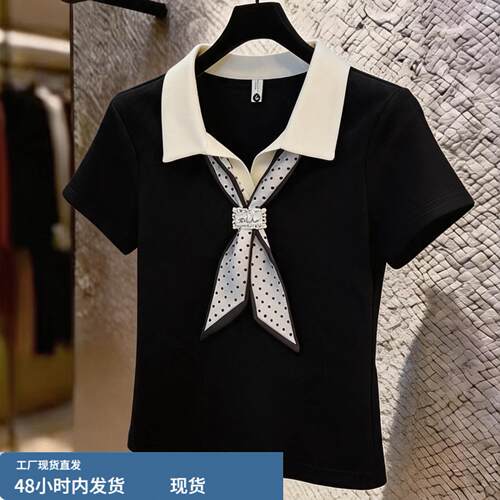 2026新款夏季优雅风丝巾装饰女黑色翻领短袖上衣撞色设计显瘦百搭