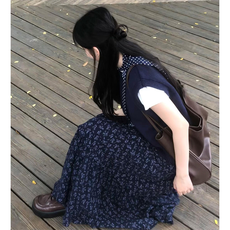 蓝色复古碎花裙长裙a字半身裙子女2025新款显瘦初春夏季韩系穿搭