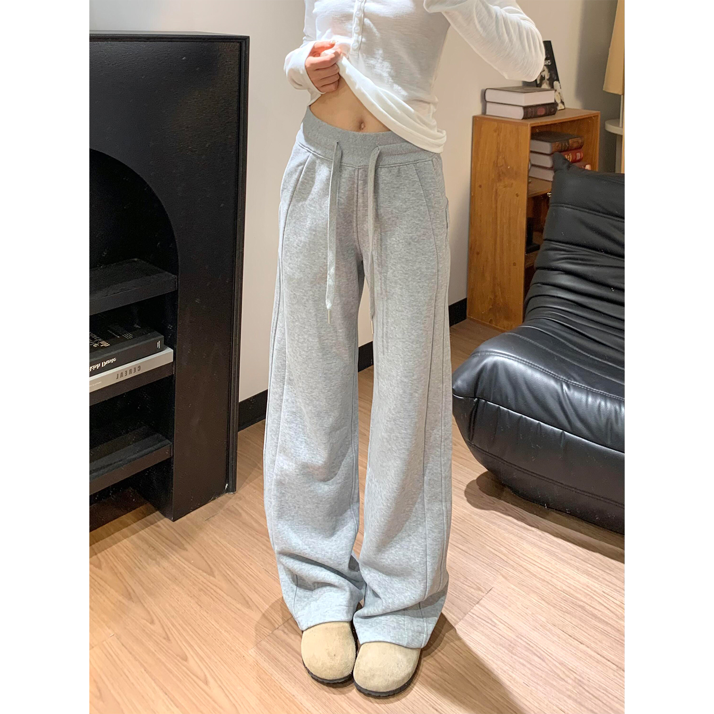 浅灰色直筒运动卫裤女秋冬2025新款高腰显瘦垂感加绒加厚lulu裤子