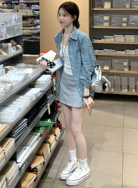 灰色开叉包臀运动短裙女2026夏季新款高腰半身裙三分裙小个子裙裤