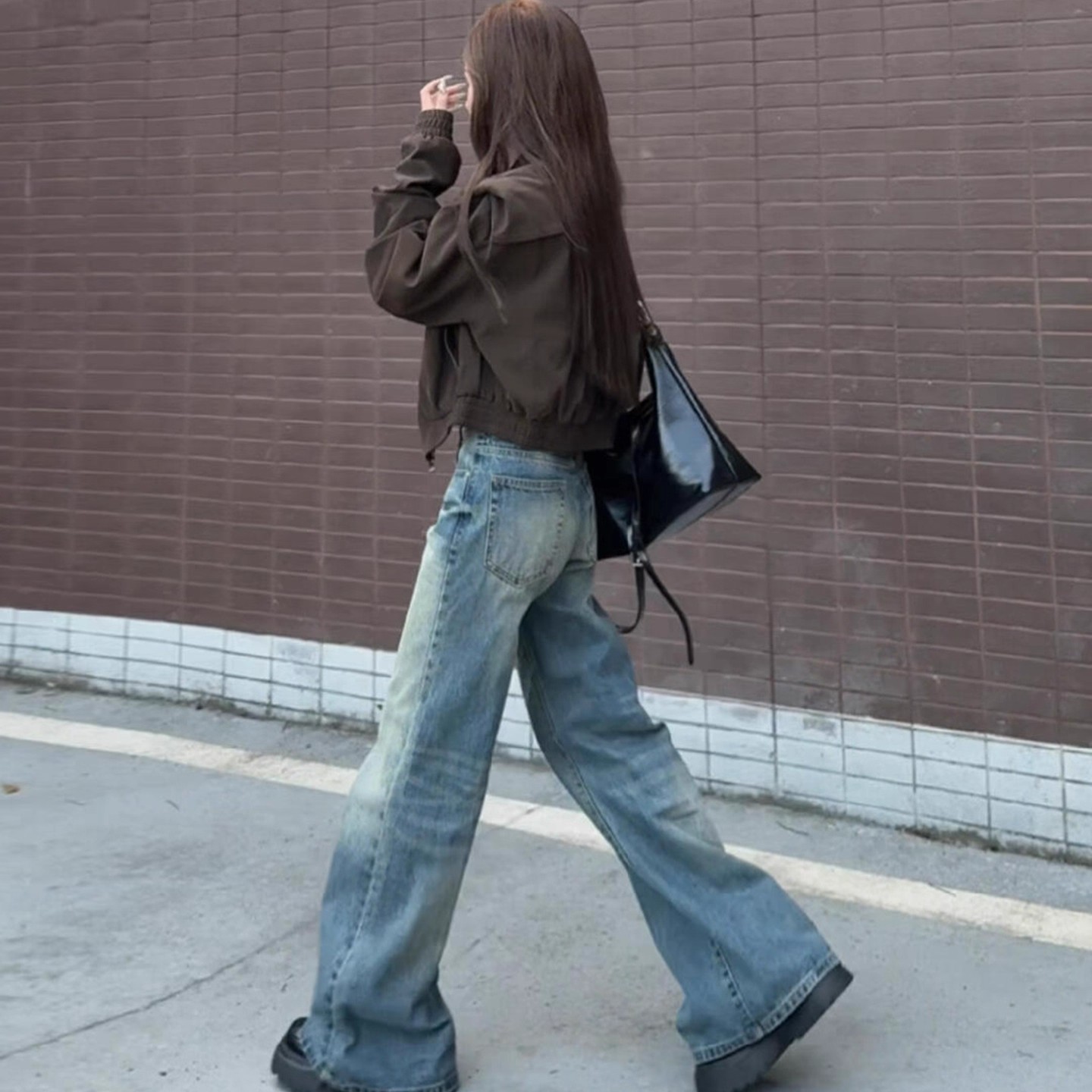 蓝色韩系复古牛仔裤女秋季2025新款宽松直筒休闲高腰显瘦阔腿裤子