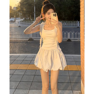 白色花苞短裙女春季2026新款高腰显瘦气质蓬蓬裙防走光a字半身裙