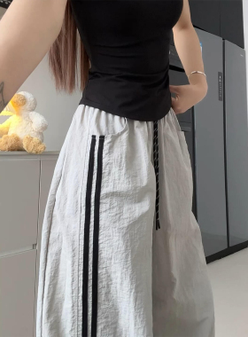 灰色休闲薄款速干工装裤女2026夏季新款宽松高腰显瘦运动裤阔腿裤