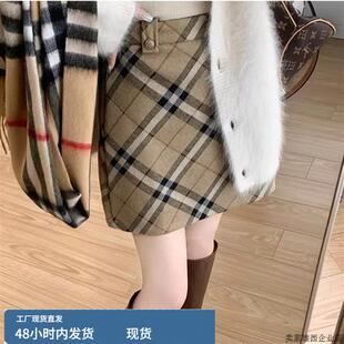 咖色复古格纹半身裙女学院风百搭秋冬高腰a字格子短款包臀大码裙